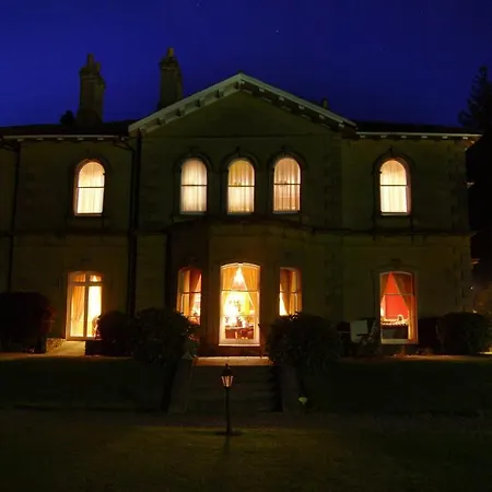 Hackness Grange Wedding Venue בית כפרי *